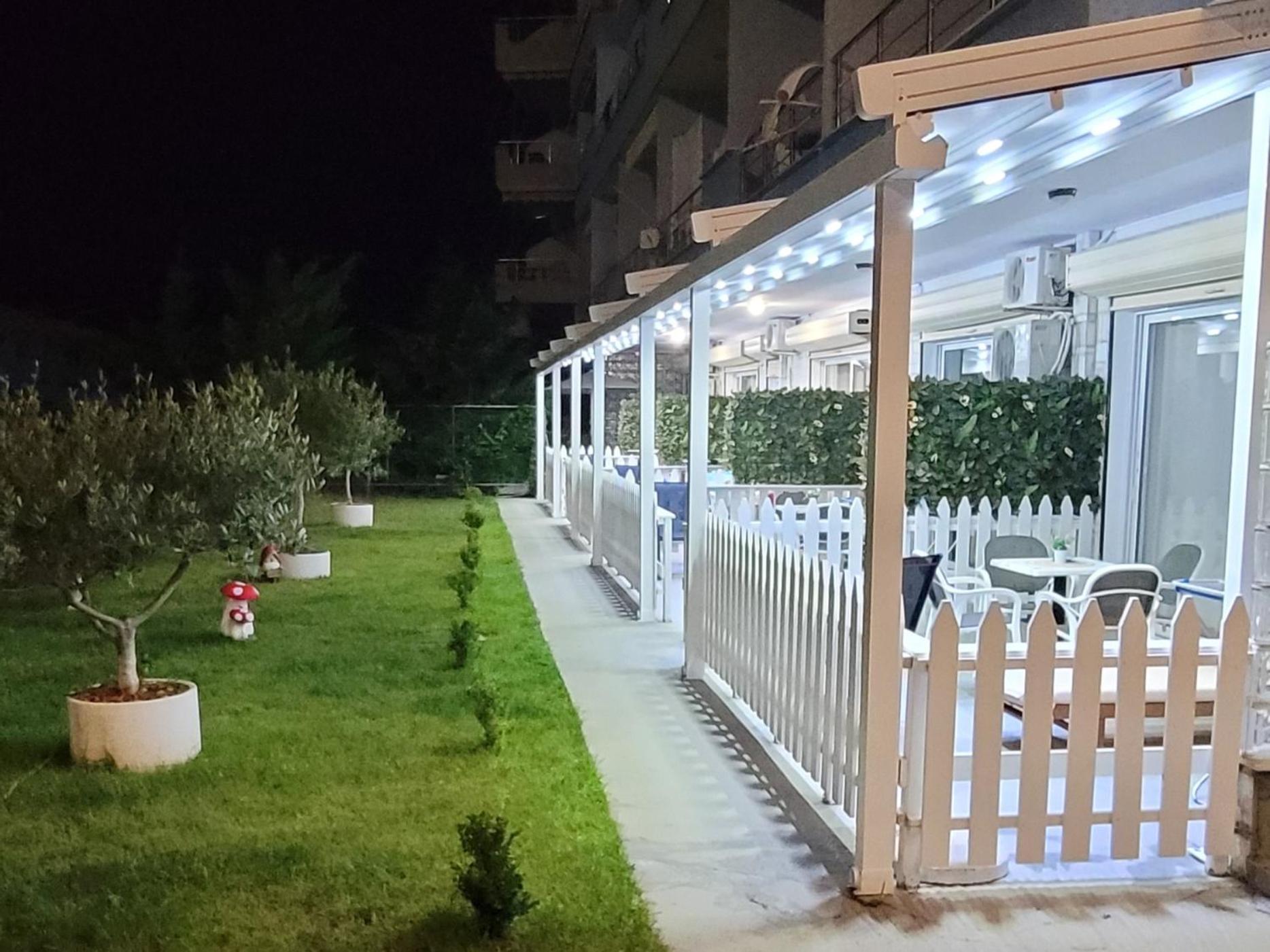 Suncoast Rooms Port Side Σαράντα Εξωτερικό φωτογραφία