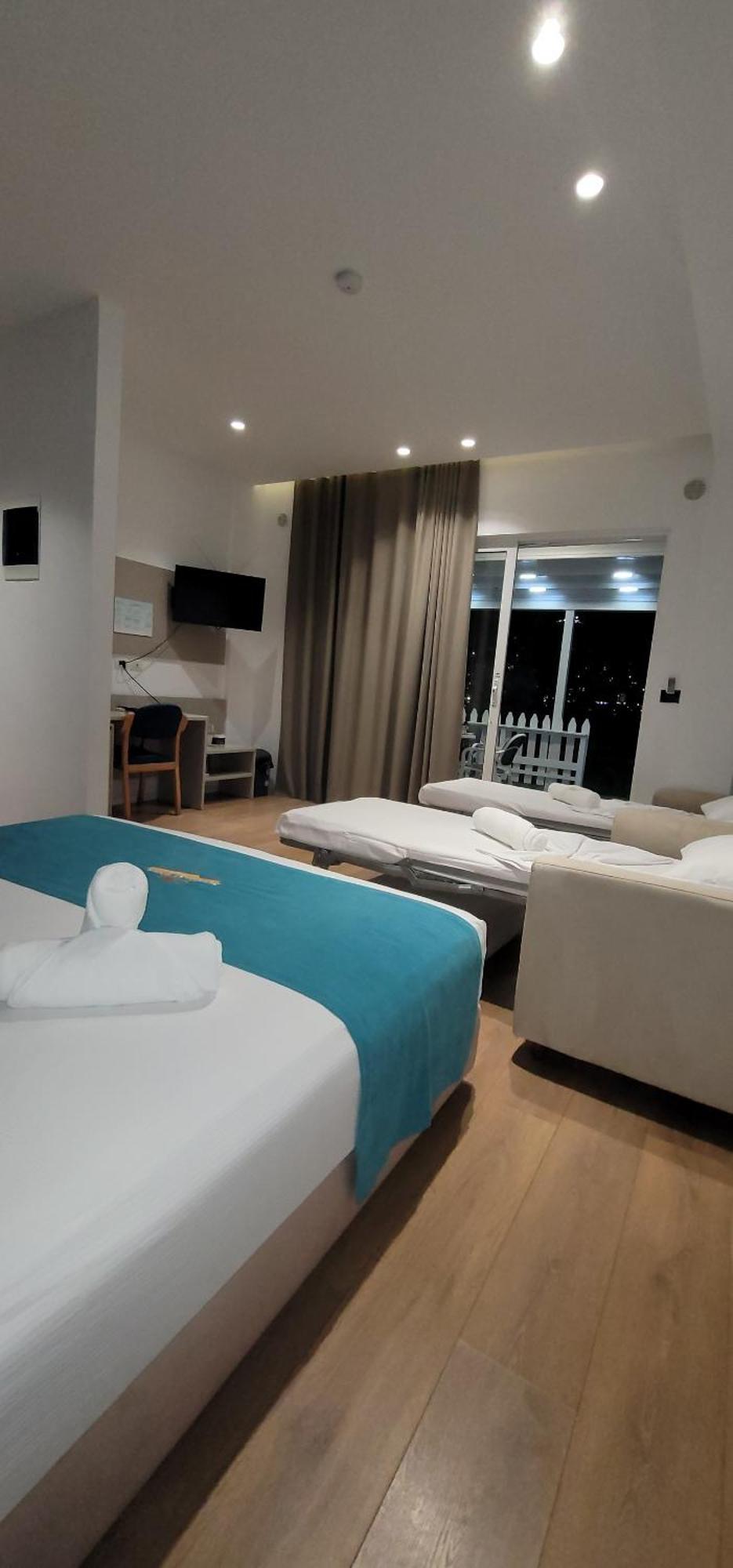 Suncoast Rooms Port Side Σαράντα Εξωτερικό φωτογραφία