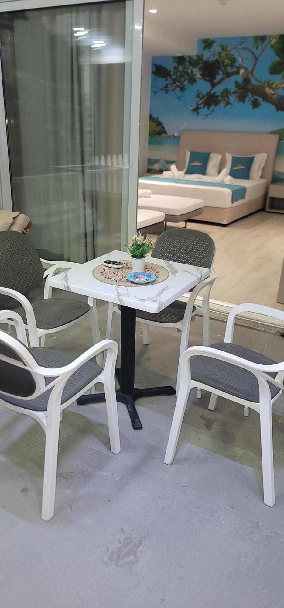 Suncoast Rooms Port Side Σαράντα Εξωτερικό φωτογραφία